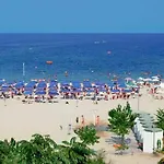 Apartment Poolside Escape Alba Adriatica