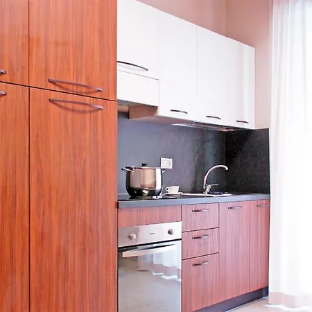 Apartamento Poolside Escape