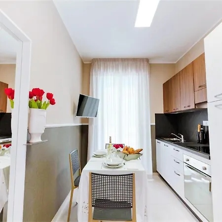 Apartman Poolside Escape