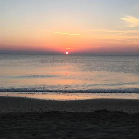 Poolside Escape 公寓 *