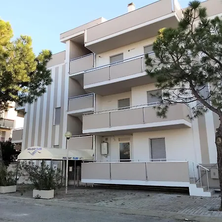 Poolside Escape Apartamento *