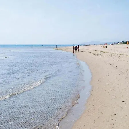 Poolside Escape 公寓 *