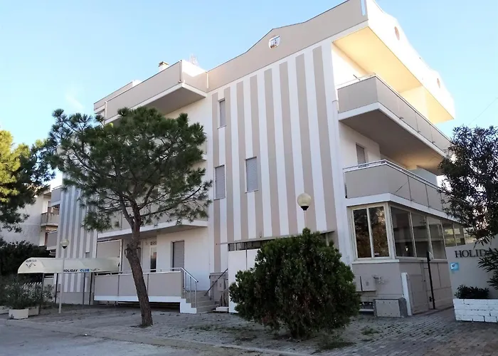 Poolside Escape * Alba Adriatica